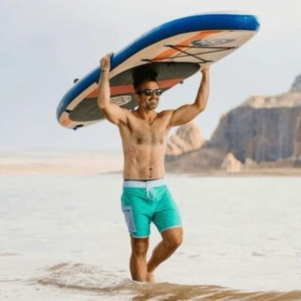 Zyia active men’s board shorts L